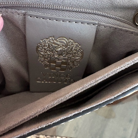 🤍🤍VIINCE CAMUTO CAIA SNAKESKIN LEATHER CROSSBODY BAG! 🤍🤍 - Picture 7 of 8